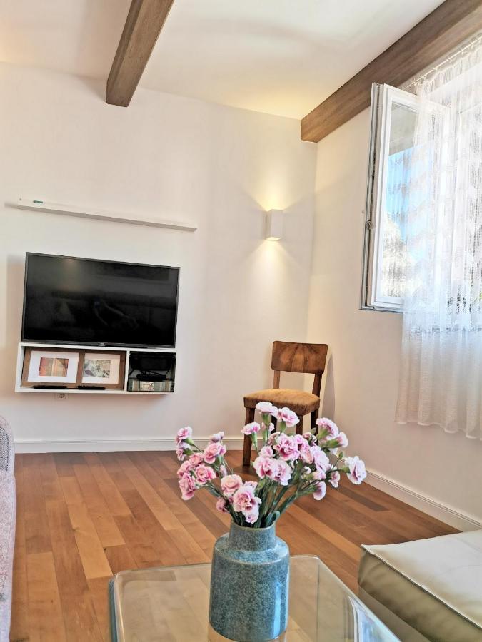 Apartman R.R. Omiš Exterior foto